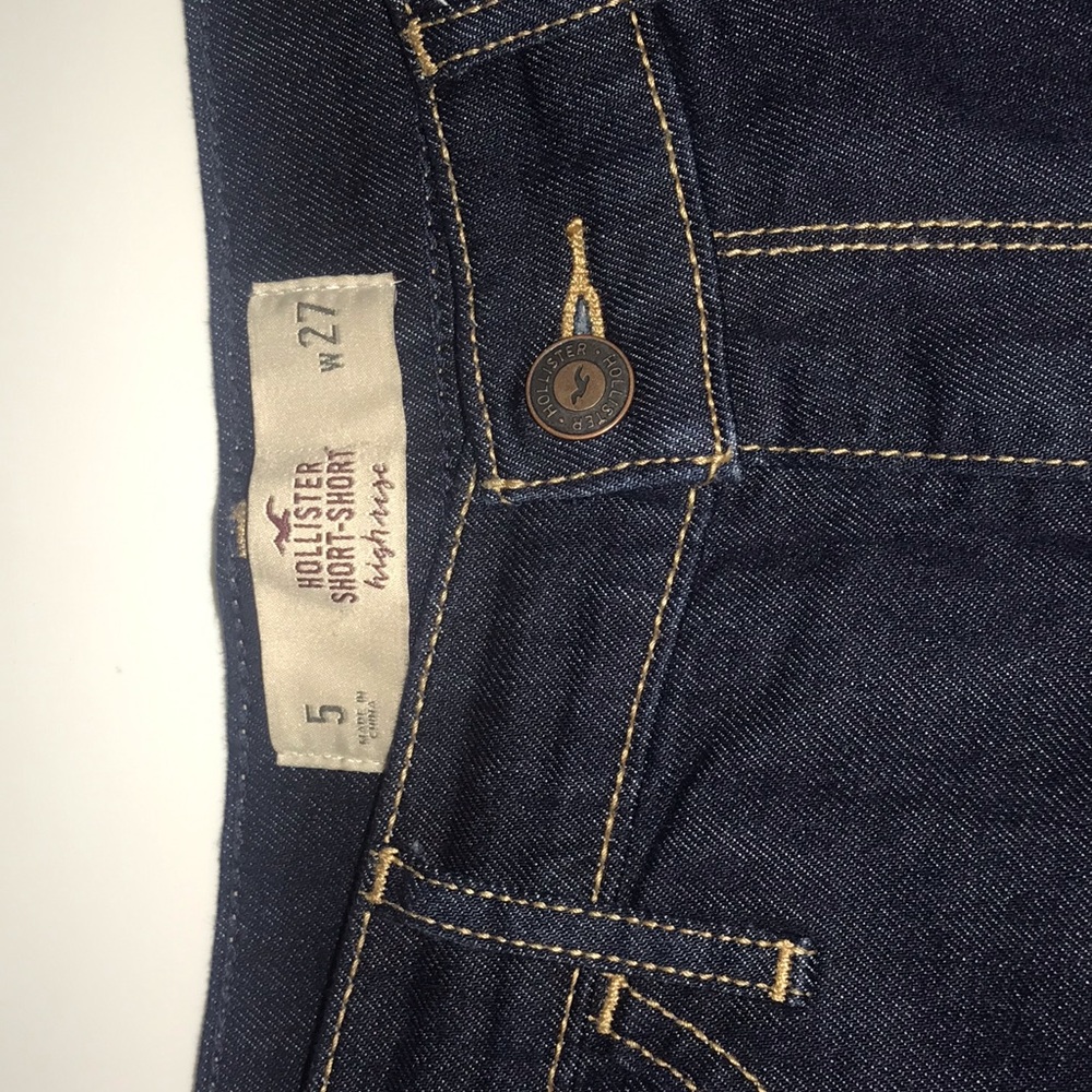 Dark wash Hollister short shorts high waisted